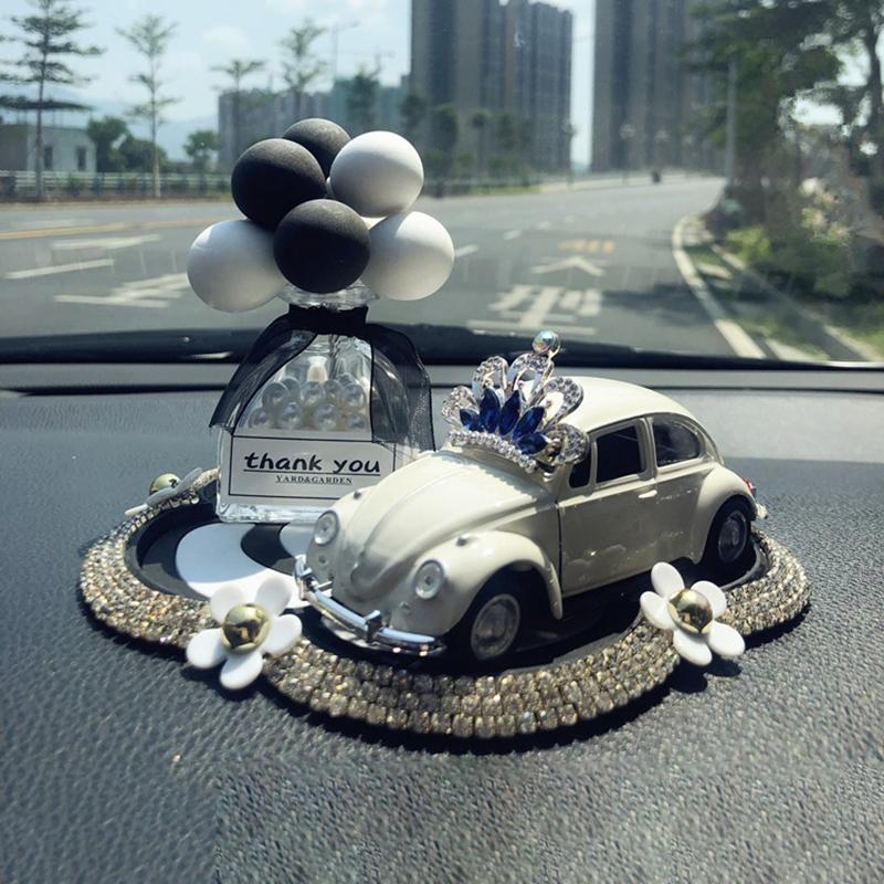 Automobile Perfume Table Accents: Cute Aromatherapy Car Interior Ornamentation