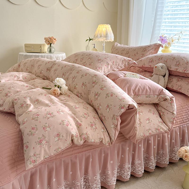 Mei Yun Ge Knitted Double Layer Yarn Bed Cover Four-Piece Set