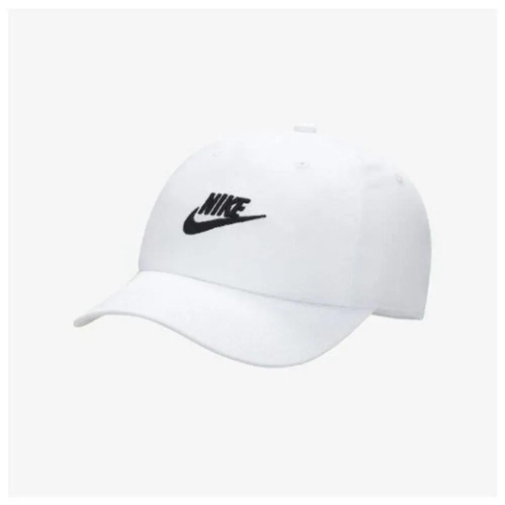 Cap SQJ FB5063-100 Club Kids Unstructured Futura Wash Cap white series