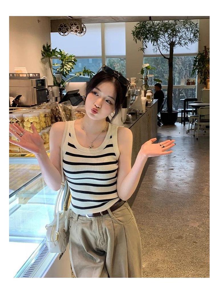 Women's Striped Knit Tank Top - 2024 Summer Slimming Style