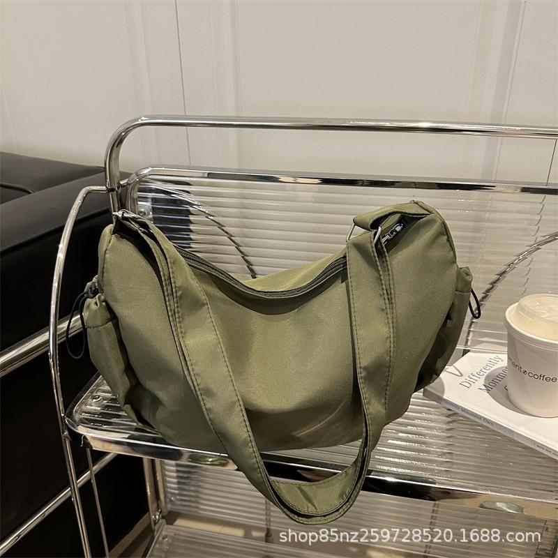 Shoulder bag Large capacity bag Women's tide travel backpack Solid color messenger bag Messenger bag Women's summer student commute