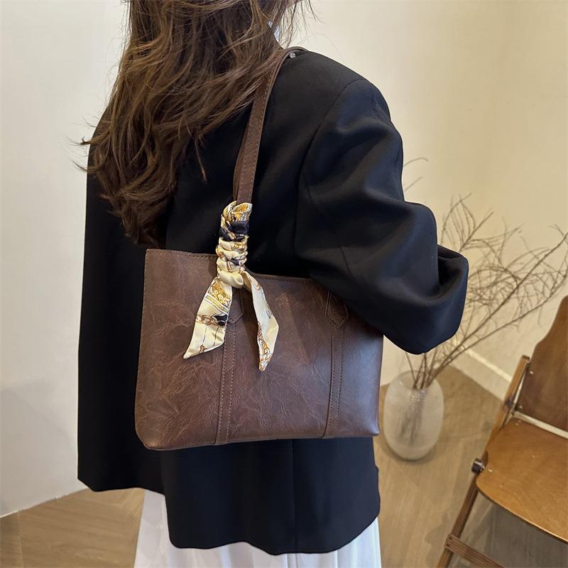 New trendy retro commute to work versatile shoulder bag high value tote bag college student class bag woman