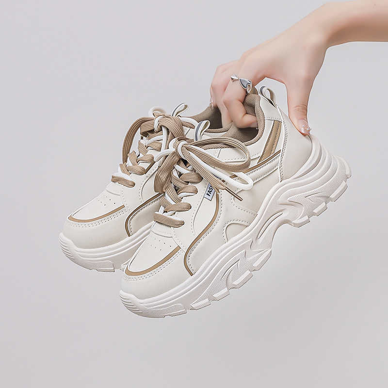 Fashion Autumn-spring Legitimate Leather Women Hike Up Hiking Boots Mountain Shoes Summer Sport Shoes Sneakers Supplies Shouse
