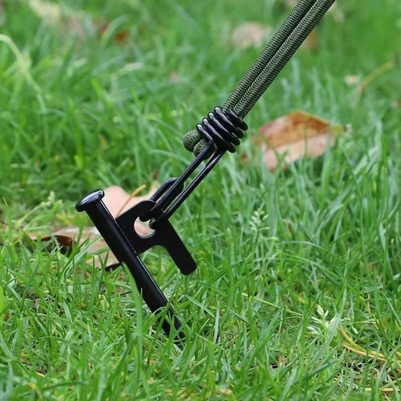 4 szt. Wbijaki do namiotu Wytrzymałe paliki kempingowe Kute stalowe kołki Kolce do dekoracji podwórka, na śnieg, na piknik Niezniszczalne i sztywne