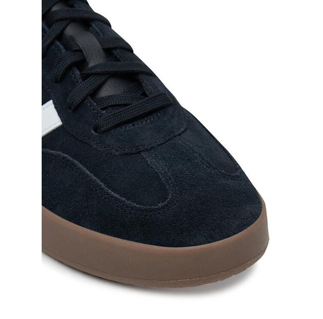 Кроссовки adidas Barreda