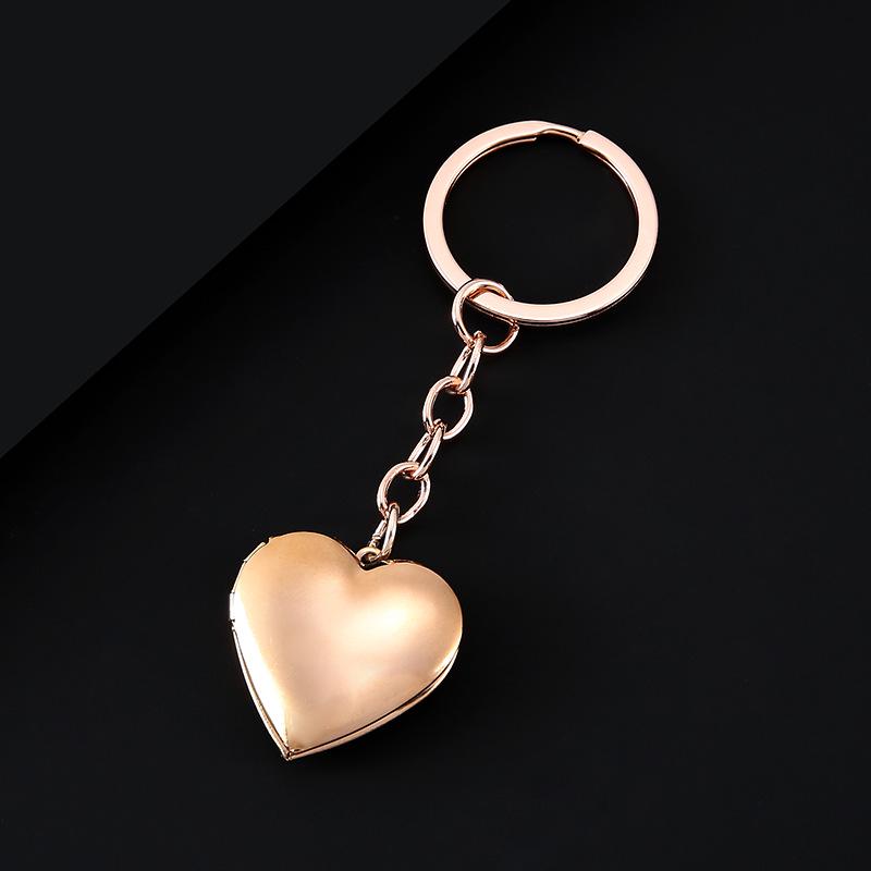 Stainless Steel Heart-Shaped Photo Frame Keychain with Smooth Mirror Finish