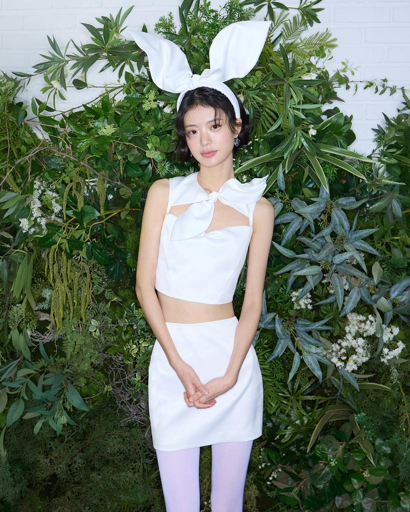 Leobyui White Satin Skirt