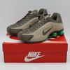 HQ7739-200 Shox R4 Oliwkowy Khaki (Kobiety)