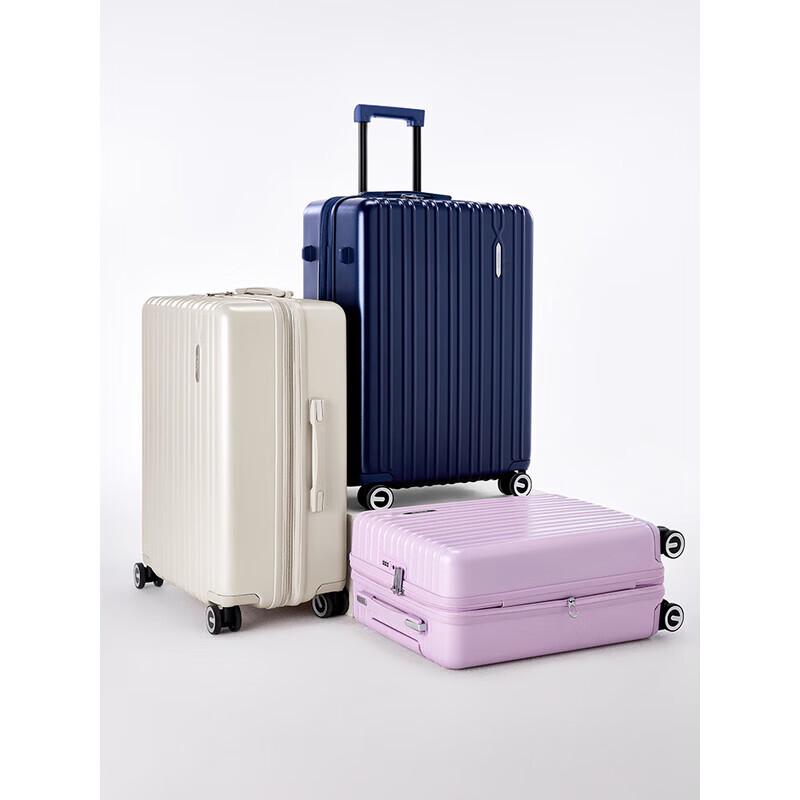 American Tourister 79B* Expandable Spinner Luggage