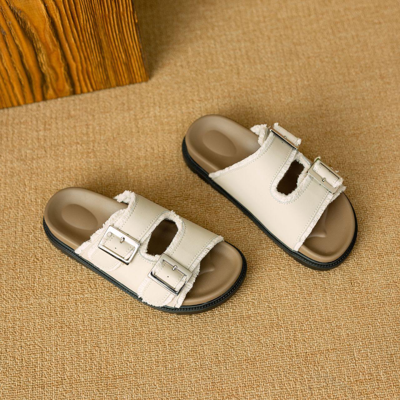 

2025 summer new denim buckle versatile Korean version thick-bottomed waterproof table comfortable fashion casual slippers 40