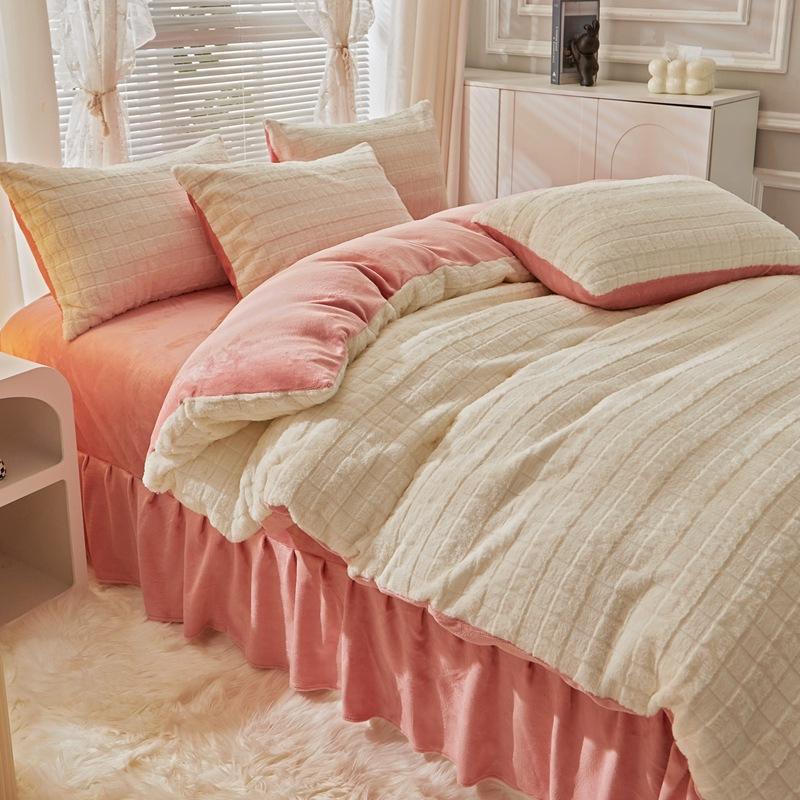 Winter Thickened Milk Velvet Four-piece Bed Sheet Quilt Cover Bed Warm Rabbit Velvet Quilt Cover Flannel Coral Velvet Bed Skirt Three-piece Set