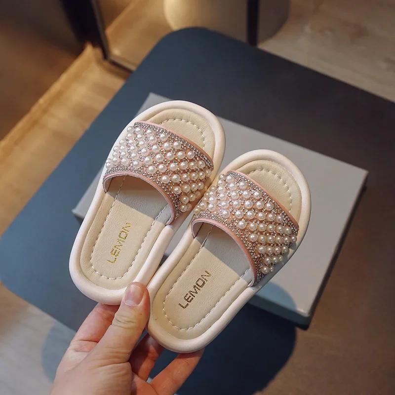 Summer Girls Pearl Soft Bottom Slippers Bling Slides Fashion Rhinestone Bathroom Shoes Home Shoes for Children H10293