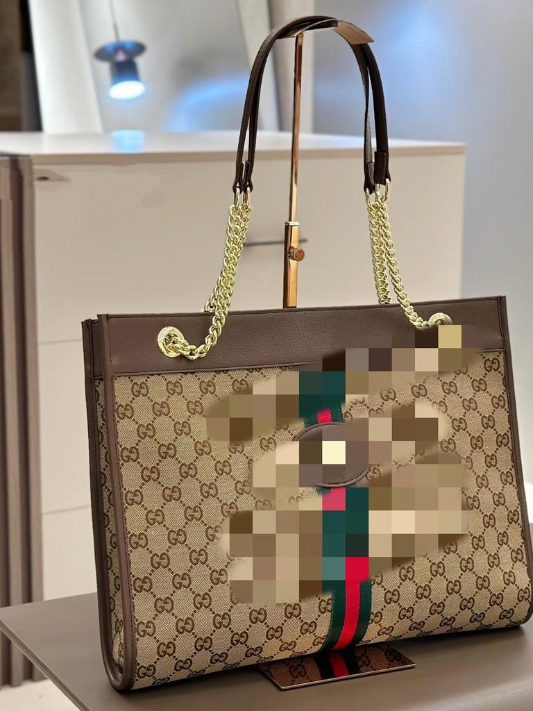 Módna Cross-Body Taška s logom Double G: Štýlová taška typu obálka/prsia s kvetinovým dizajnom, ideálna pre influencerov a módnych nadšencov