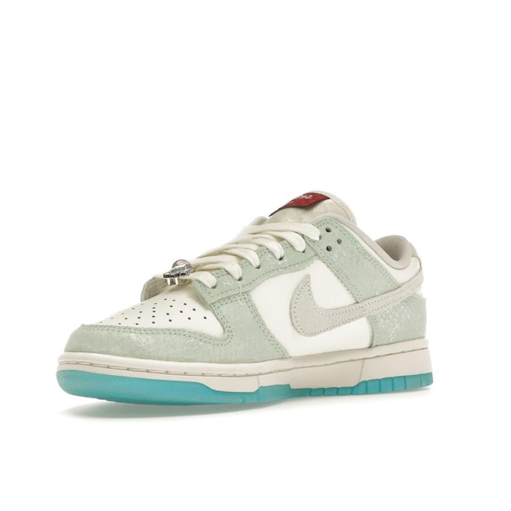 Nike Dunk Low LX Year of the Dragon Dámské tenisky Green Sail Dusty-Cactus FZ5065-111