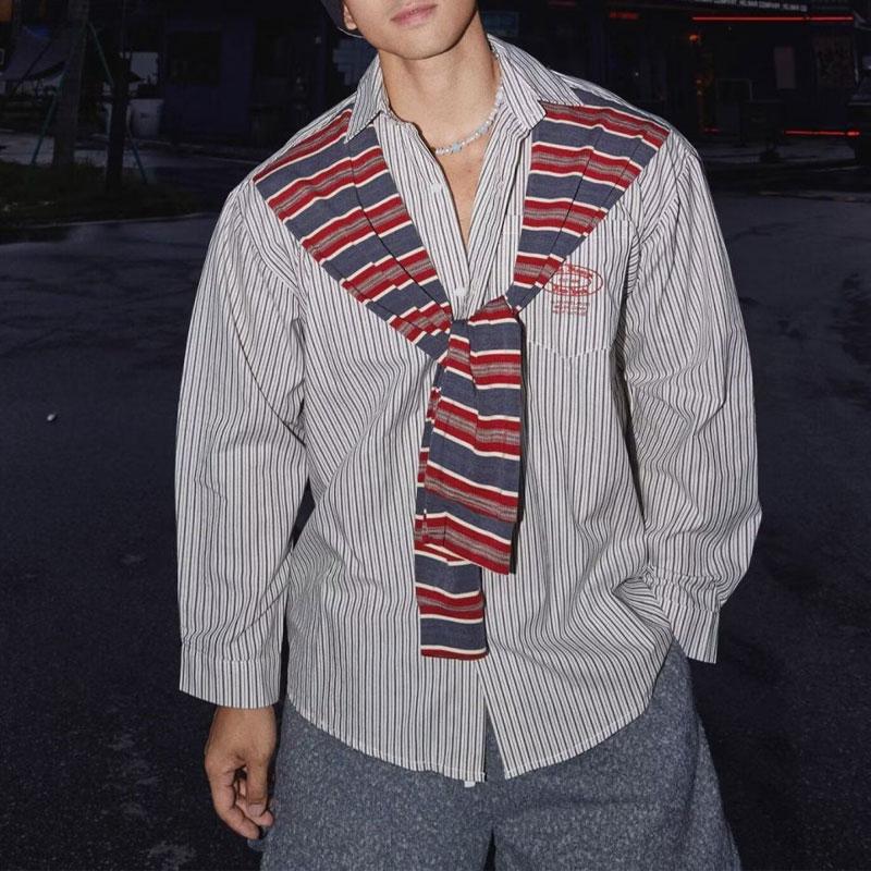Modische Schals Gespleißte Gestreifte Hemden Herbst Umlegekragen Herrenbekleidung Langarm Lässig Locker Amerikanischer Retro-Stil Hemden