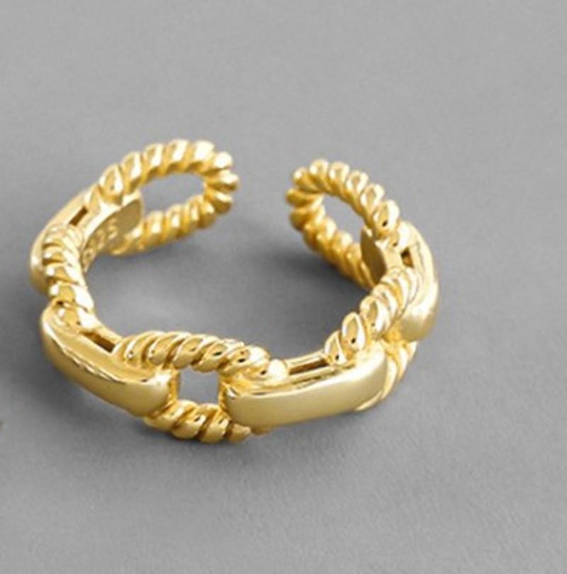 Unique Adjustable Twisted Chain Ring In S925 Silver Perfect For Couples And Fashion Lovers