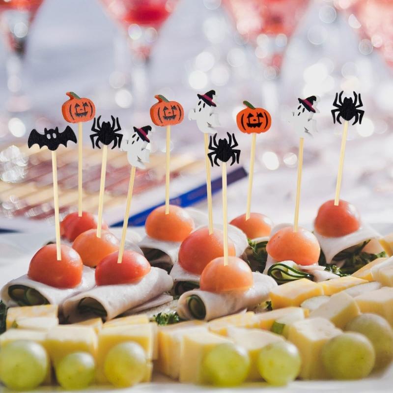 100Pcs Bat Spiders Pumpkin Toothpicks Wood Appetizer Skewers Sticks Food Pick for Halloween Holiday Party Food Fruit
