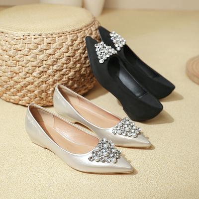 Rhinestone Pearl Thick Heel Pointed Single Shoes Huizhou Shoes Soft Leather Comfortable Shallow Mouth Low Heel Shoes