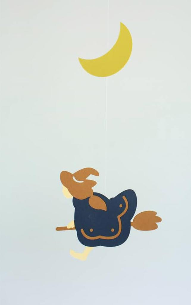 Mobile "Halloween Night" - A Subdued Design That's Not Too Sweet. W30cm X H60cm. A Mobile Brand Born In Japan.