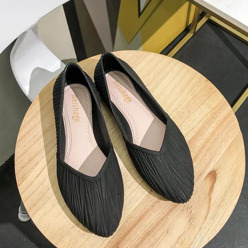 Women Classic Anti Skid Black Spring & Summer Slip On Square Heel Shoes Lady Fashion Comfort Beach & Home Reain Shoes Ba113