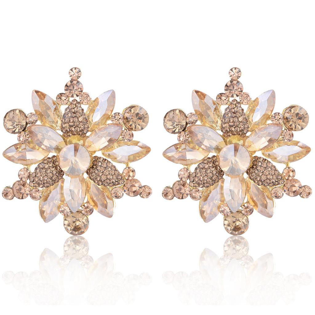 Alloy Geometric Floral Earrings For Women With Electroplated Finish And Irregular Design