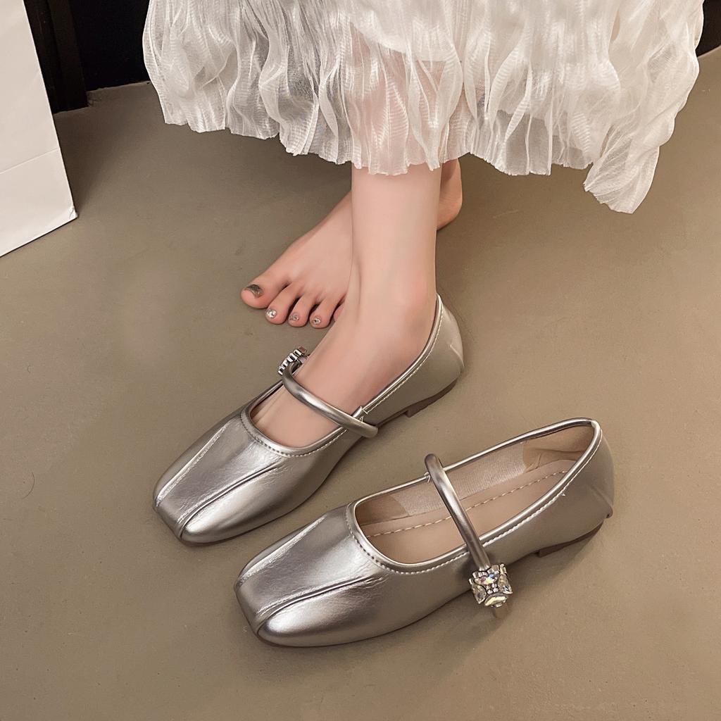 Flat bottom shallow mouth single shoes women's autumn new square head temperament matching skirt one-word buckle Mary Jane women's shoes