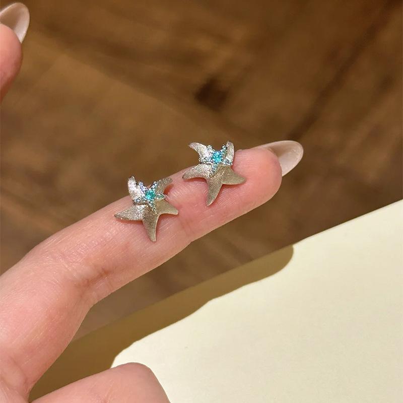 Hot Selling Small Blue Diamond Hand-drawn Starfish Earrings Summer Sweet Female High-end Earrings