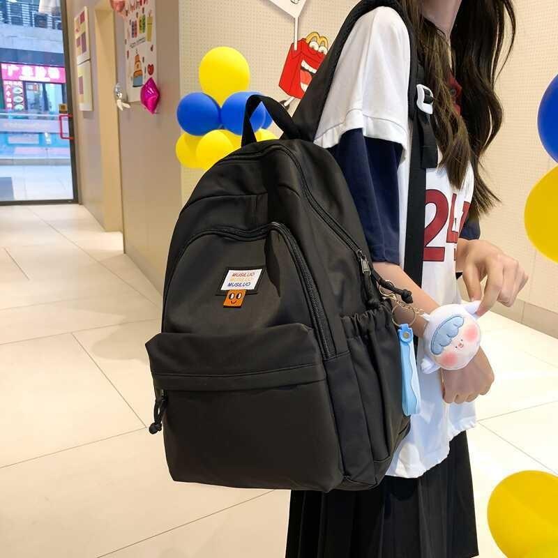 Fashionable Large Capacity Korean Style Backpack Waterproof Nylon School Bag For Men And Women