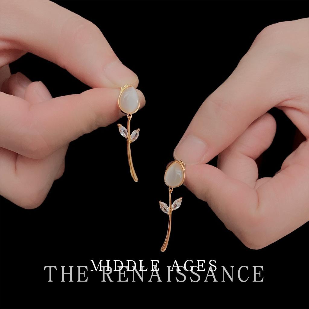 

Miniature zircon flower earrings cat s eye tulip stud earrings French earrings