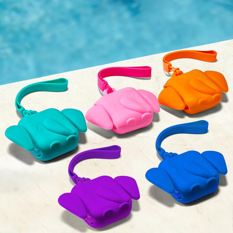 Quick-Dry Silicone Wristband Towel: Portable, Absorbent, and Ideal for Sports, Travel, or Outdoor Use.