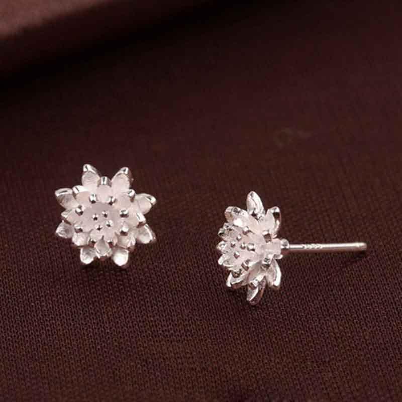 Delicate Women's Silver Plated Lotus Flower Ear Stud Earrings For Effortless Style