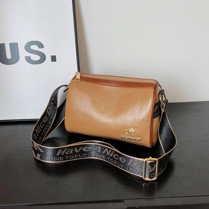 Premium textured messenger bag fashionable and simple contrasting color women's bag trendy retro casual shoulder bag