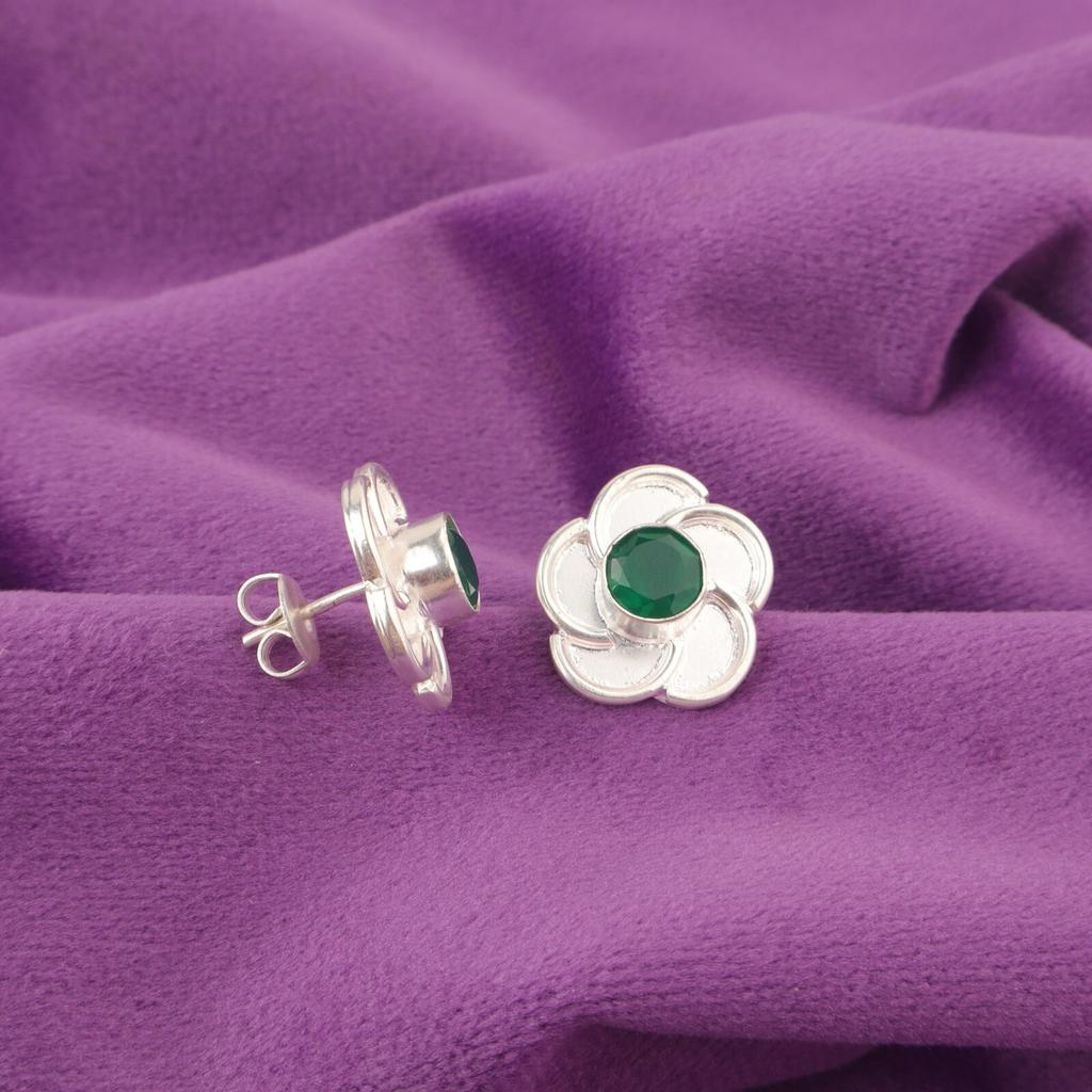 Sisters Day Deal Round Green Onyx Stone 925 Silver Stud Post Butterfly Earrings EE-157-16