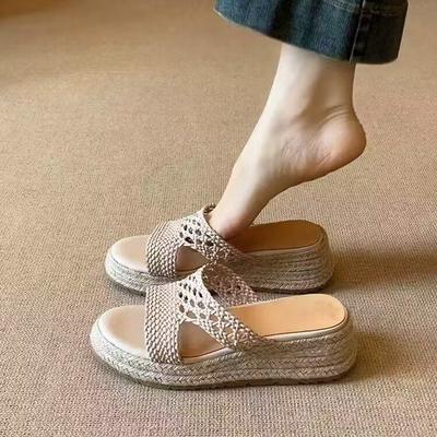 Version peau de mouton~ sandales une bride rétro tissées en paille à semelle épaisse pour femmes, polyvalentes, super tendance, tissées en cuir, confortables pour les déplacements, chaussures de pêcheur