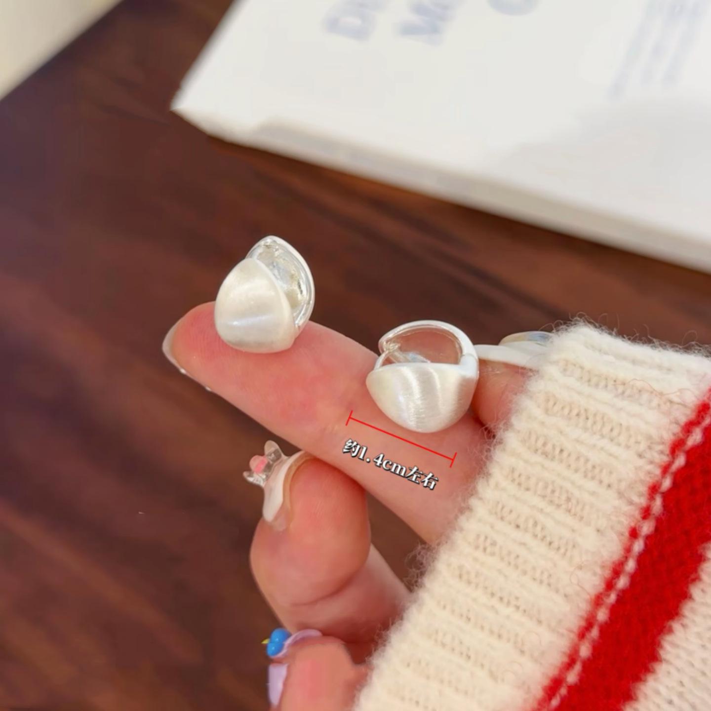 

Silver Frosted Brushed Teardrop Ear Cuffs - Minimalist & Stylish Women s Earrings 2025 серебряный