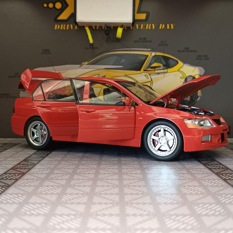 rlsh8 1:24 Mitsubishi EVO 9th generation alloy car model sound and light steering six door openable supercar ornament