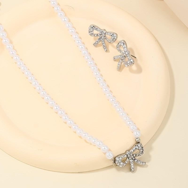Delicate Bowknot Pendant Necklace and Earrings Combo Graceful Women's Neckchain and Ear Studs Jewelry Set Collection