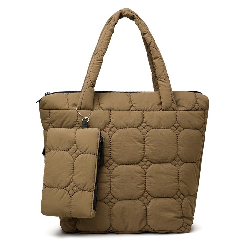 Women's Large Capacity Shoulder Bag Commuter Handbag