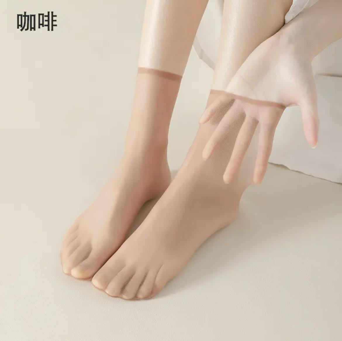 

1 Pair Women s Socks Anti-hook Glue Non-slip Ultra-thin Invisible Short Stockings Summer Transparent Nude Crystal Socks