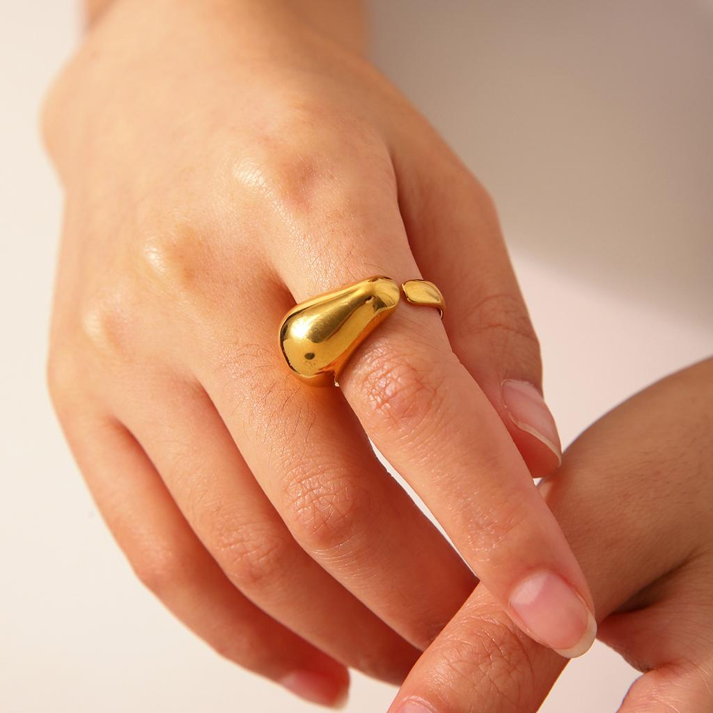 Titanium steel ring, unique exaggerated stainless steel cast ring, vacuum electroplated open ring, fade-resistant