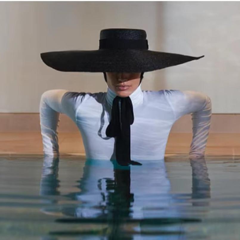01811-axi Sell Hot Ins Summer Natural Handmade Straw Designer Wind Brim Black Leisure Beach Black Lady Fedoras Cap Women Sun Hat