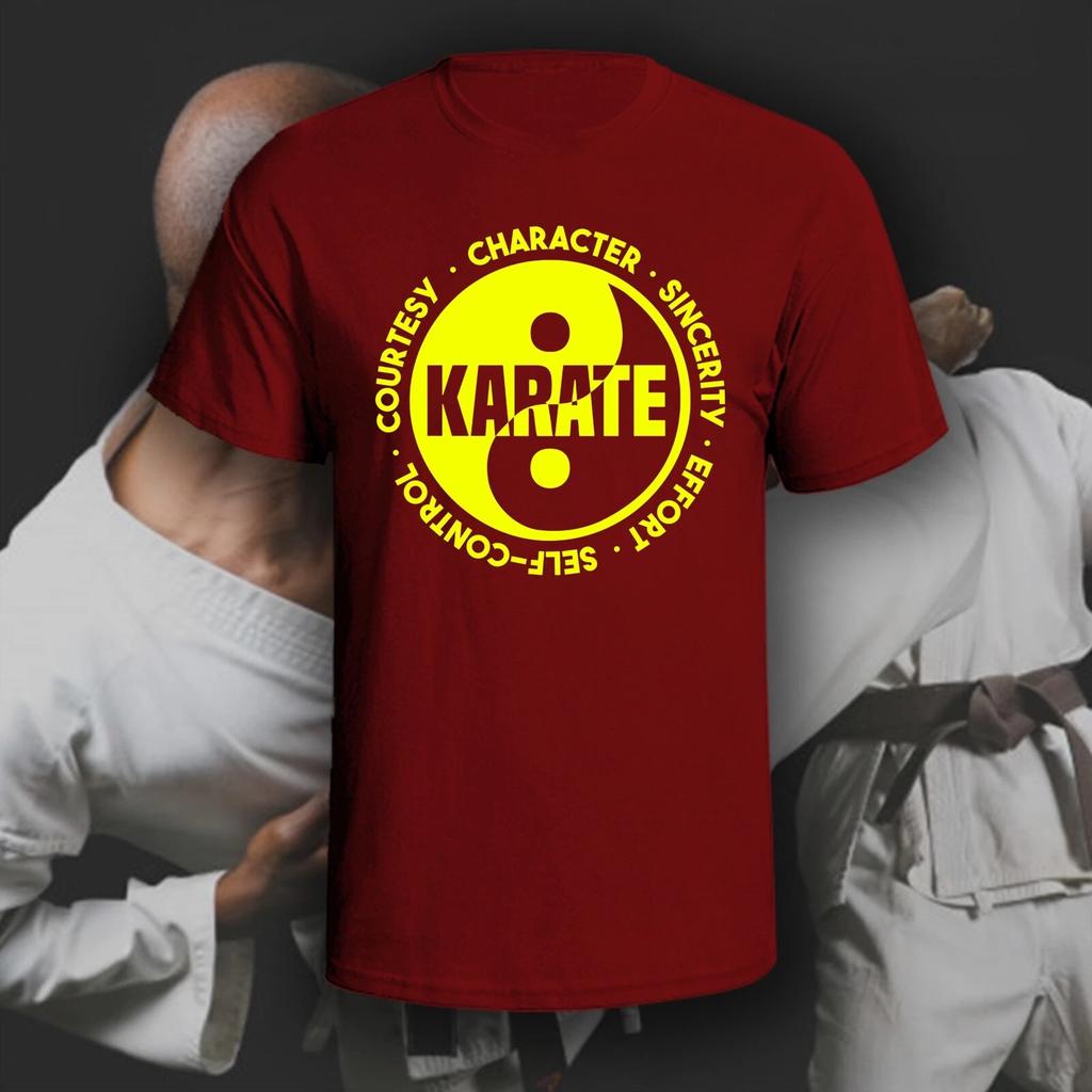 Karate Yin Yang Mit Attributen T-Shirt | Karate | Muay Thai | Taekwondo | MMA |
