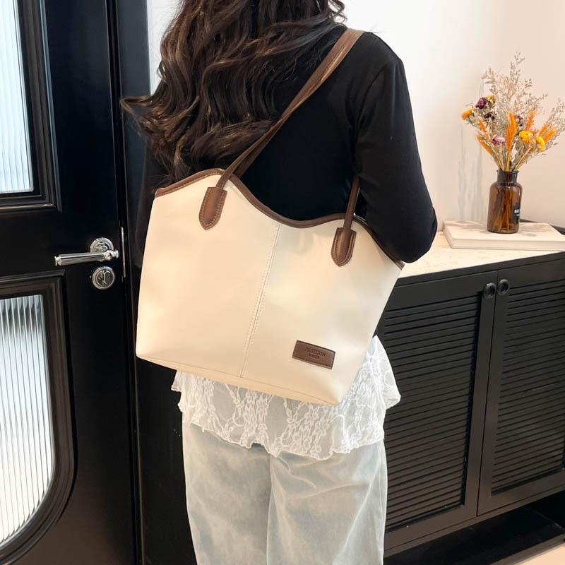 Large capacity spring and summer new versatile tote bag fashion casual shoulder bag texture simple commuter armpit bag