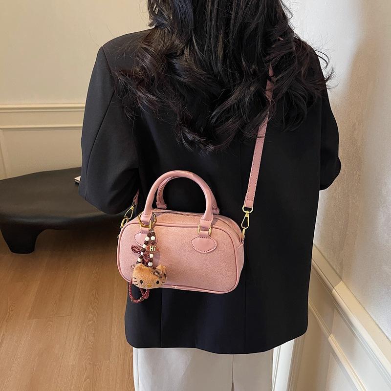Portable retro bag women's 2025 autumn and winter new versatile large-capacity shoulder crossbody pillow bag