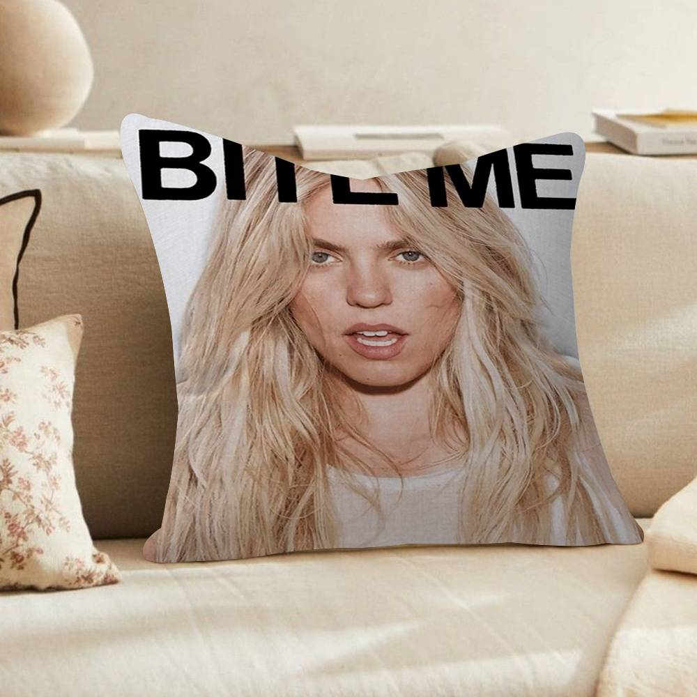 Pop Singer Actor Renee Rapp Cushion Cover X Polyester Sofa Cushions Decorative Throw Pillows Home Decoration Pillowcover