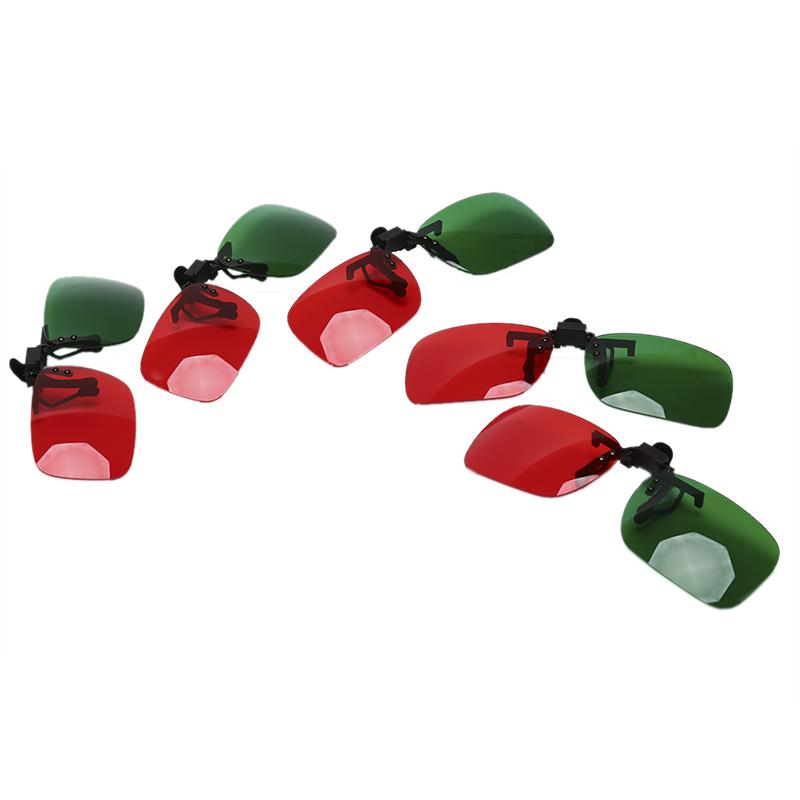 3D brýle pasují na většinu dioptrických brýlí pro 3D filmy, hry a televizi