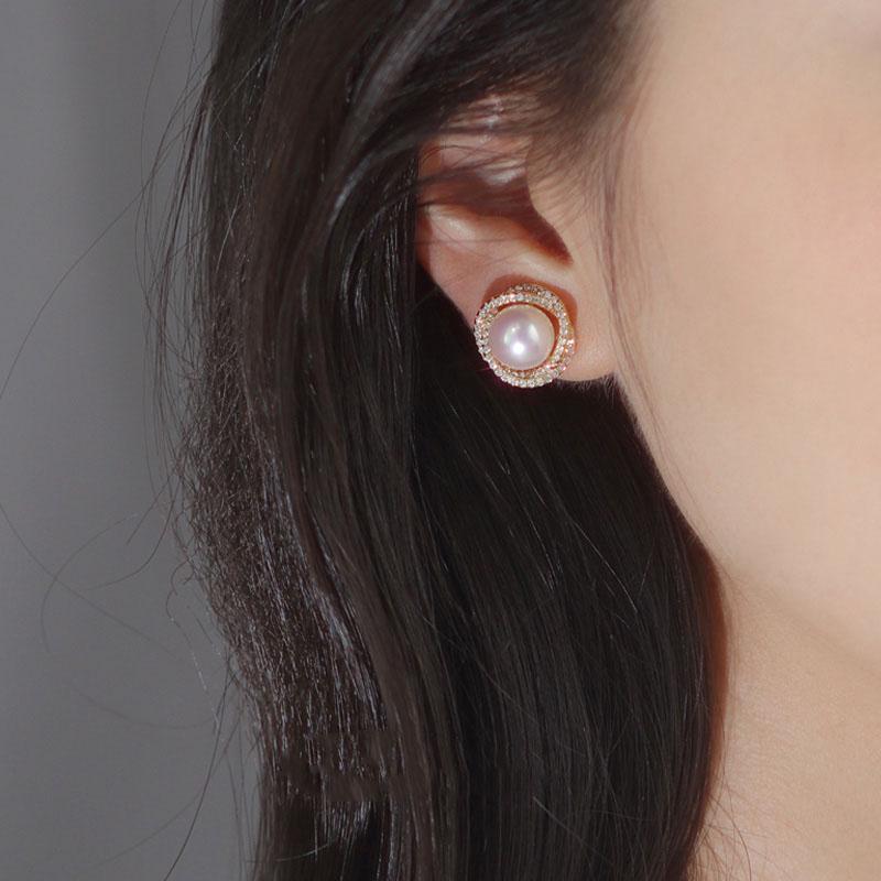 Sweet Geometry Imitation Pearl Crystal Twist Stud Earrings for Women Temperament Simple Korean Jewelry Christmas Girl