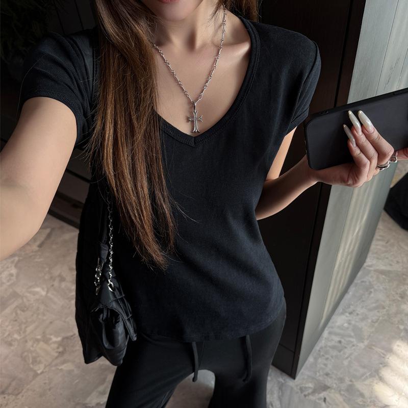 

V-neck front shoulder short-sleeved T-shirt for women s slim-fitting and thin lazy cotton can be worn outside Korean top bottoming shirt summer thin S (suitable for weight 35-47.5kg ) чёрный