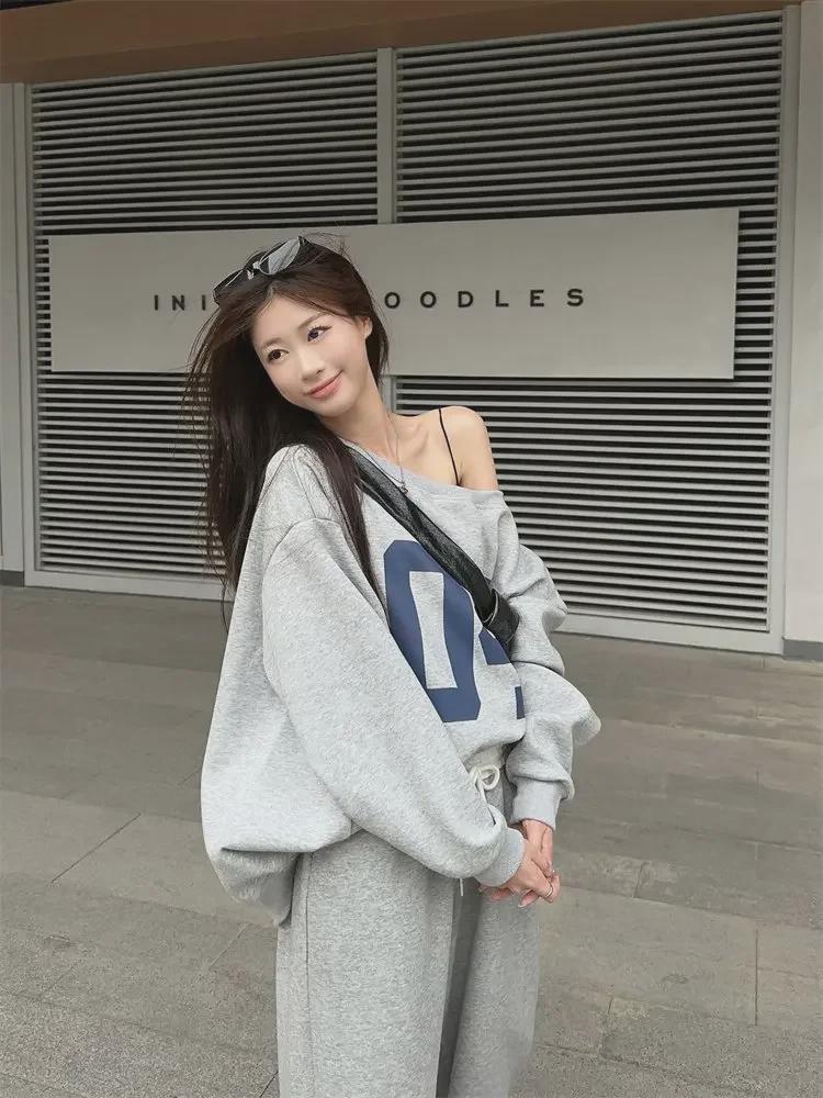 2024 Spring/Fall Women's Asymmetrical Shoulder Digital Print Sweatshirt & Loose Trousers Set