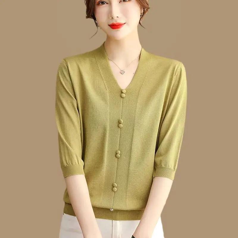 Spring Autumn Women's V-Neck Knit Top Half Sleeve Slim Casual Blouse